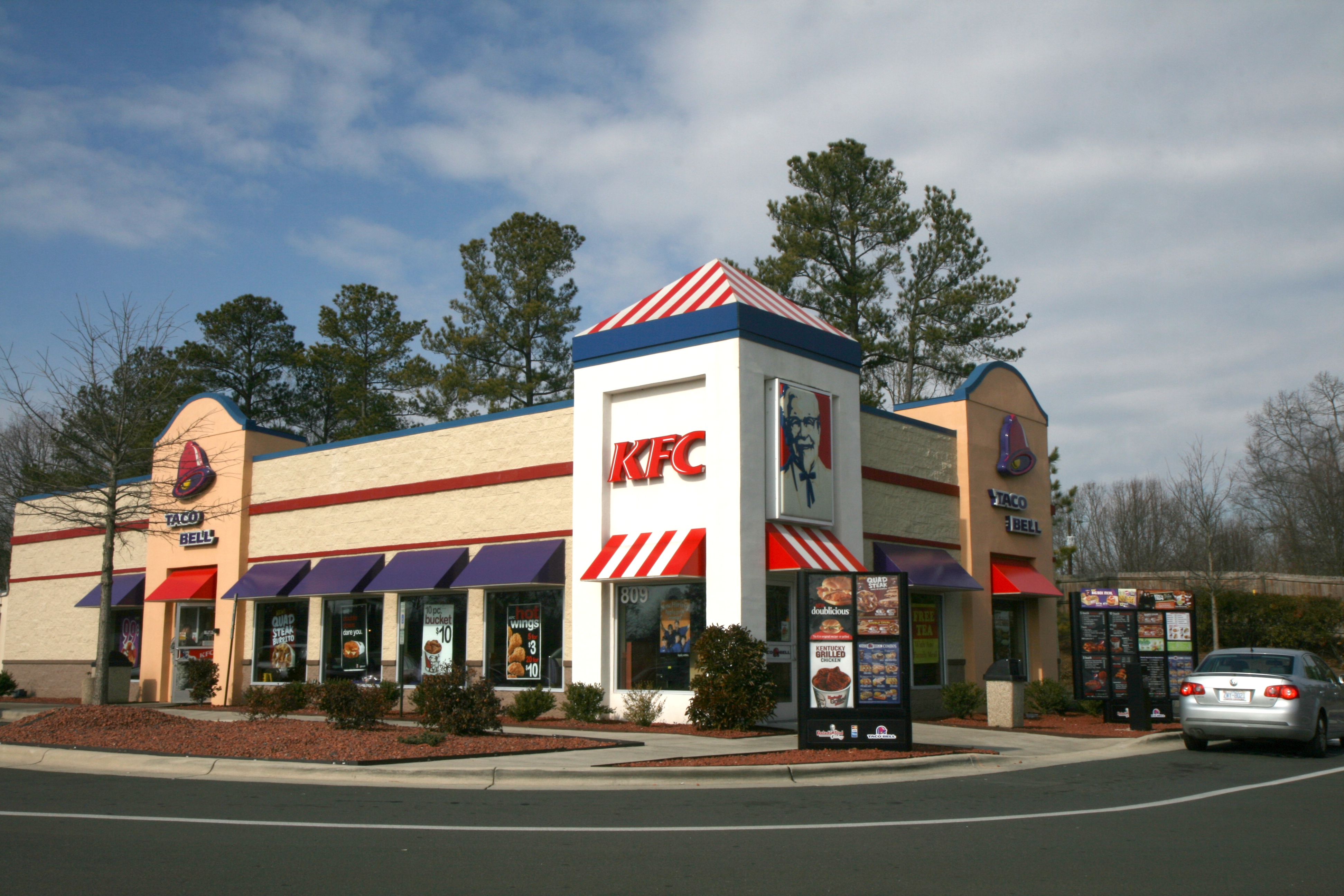 Combination KFC/Taco Bell